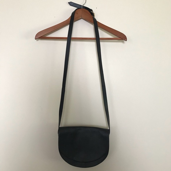 Vagabond Handbags - Vagabond Half-Moon Leather Shoulder Bag - Black